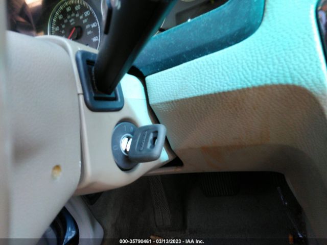 YV1SW592352514732 Volvo V70