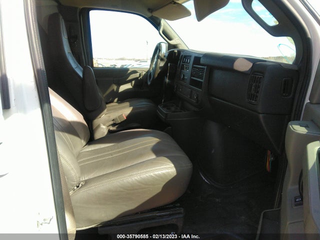 Chevrolet EXPRESS CARGO VAN 2016 1GCWGAFF5G1259563 Image 6