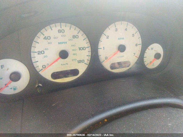 2004 DODGE GRAND CARAVAN SXT VIN: 2D4GP44L14R575101