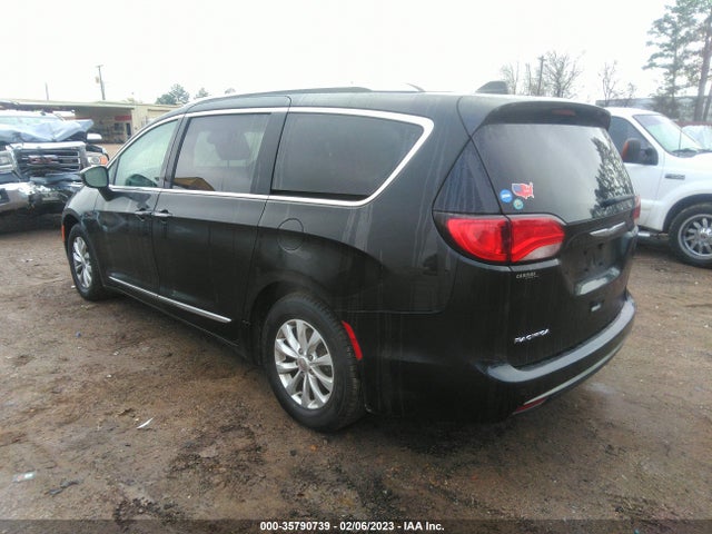 2C4RC1BG3JR121479 Chrysler Pacifica Touring L