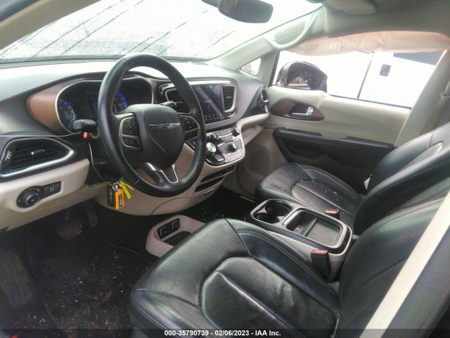 2C4RC1BG3JR121479 Chrysler Pacifica Touring L