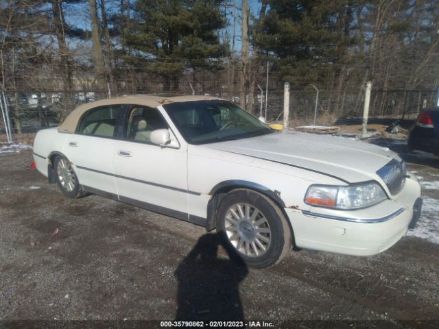 1LNHM83W04Y603992, 2004 Lincoln Town Car Ultimate on IAAI