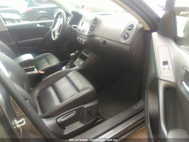 WVGBV3AX0EW616918 Volkswagen Tiguan Sel