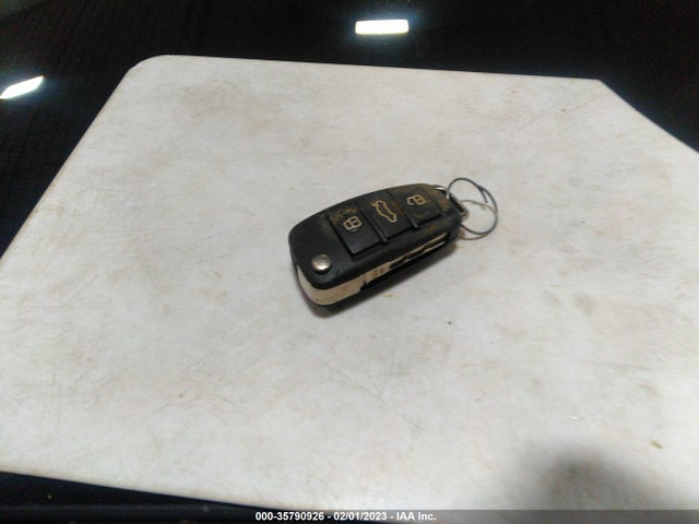 2016 Audi A3, VIN: WAUB8GFF1G1042572