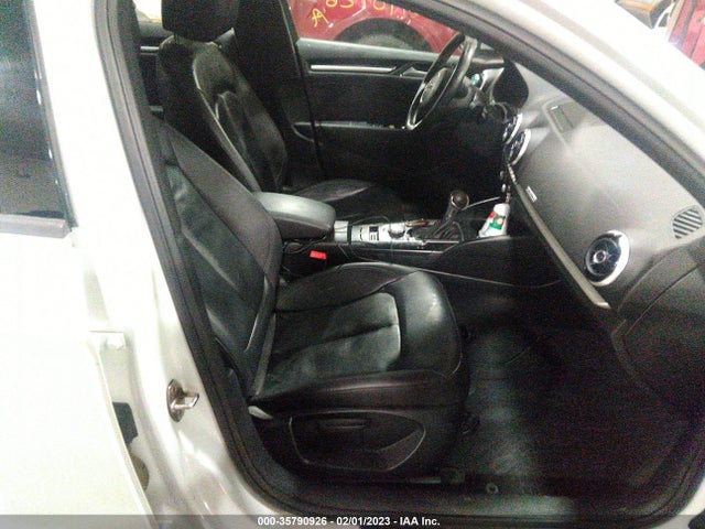 2016 Audi A3, VIN: WAUB8GFF1G1042572