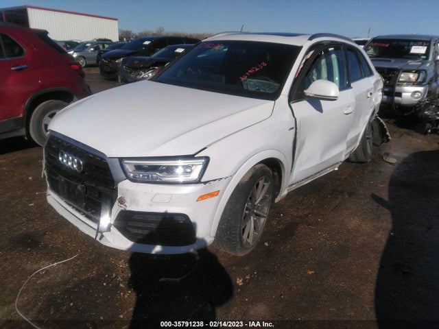 WA1JCCFS0JR001047 Audi Q3 Premium Plus