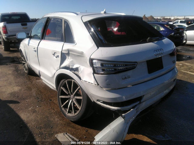 WA1JCCFS0JR001047 Audi Q3 Premium Plus