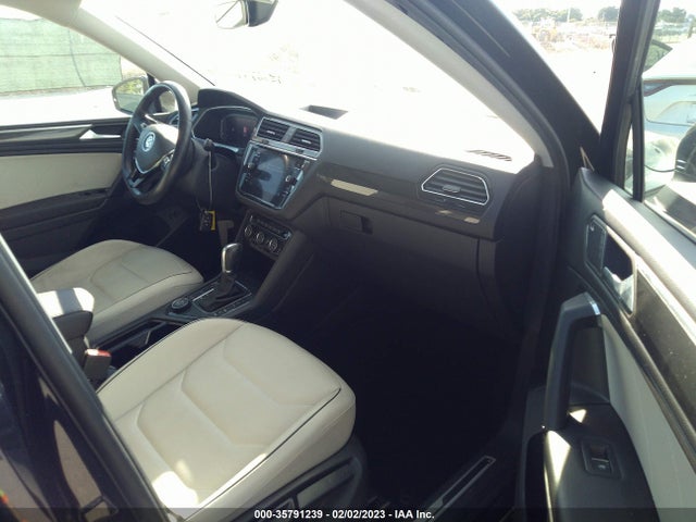 3VV4B7AXXKM130269 Volkswagen Tiguan Sel Premium