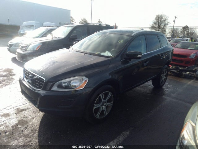 2013 VOLVO XC60 T6 VIN: YV4902DZ9D2386517