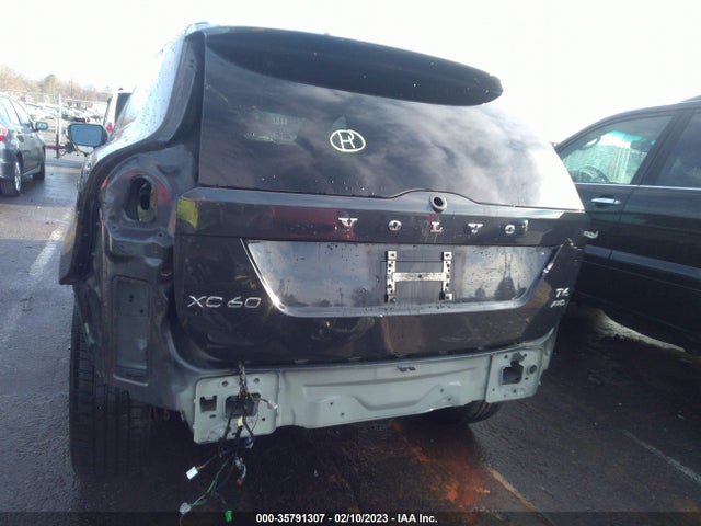 2013 VOLVO XC60 T6 VIN: YV4902DZ9D2386517