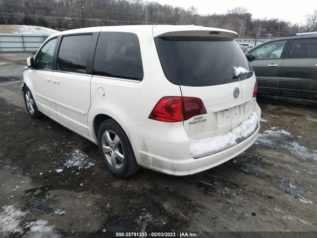 2010 VOLKSWAGEN ROUTAN SE VIN: 2V4RW3D17AR280183