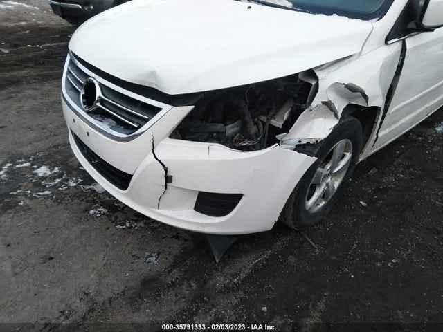 2010 VOLKSWAGEN ROUTAN SE VIN: 2V4RW3D17AR280183