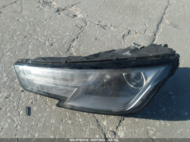 WAUKMAF49JA087385 Audi A4 Premium/tech Premium