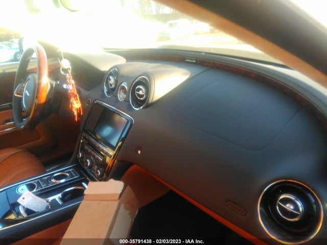 2015 Jaguar XJ, VIN: SAJWJ2GD0F8V90529