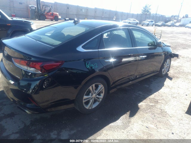 2018 Hyundai Sonata, VIN: 5NPE34AF0JH641712