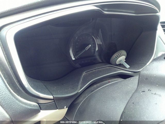 3FA6P0HD5KR108328 Ford FUSION SE