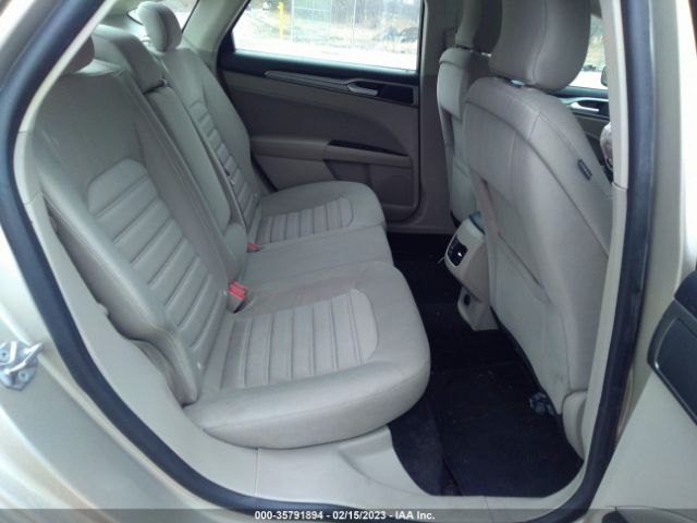 3FA6P0HD5KR108328 Ford FUSION SE