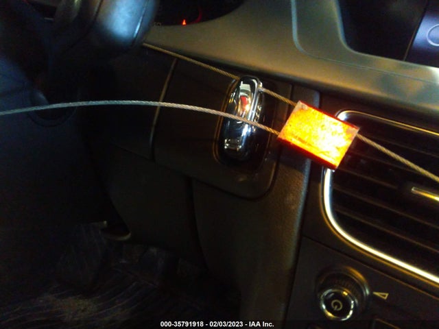 WAUDFAFL3BN001959 Audi A4 2.0t Premium