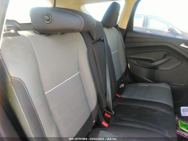 1FMCU0GX7EUA88884 Ford ESCAPE SE