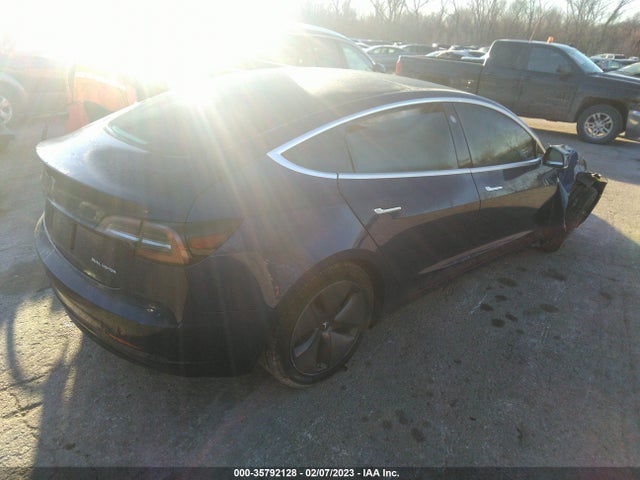 Tesla Model 3 Long Range/performance 2019 5YJ3E1EB3KF433153 Image 4