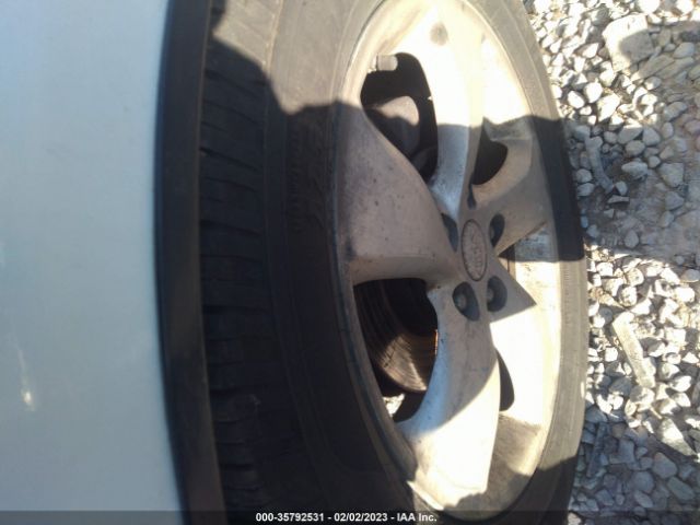 KNAFG525277045855 KIA Rondo Ex