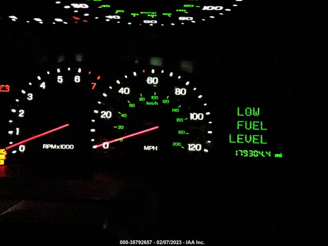Lincoln Continental 2000 1LNHM97V1YY792701 Image 8
