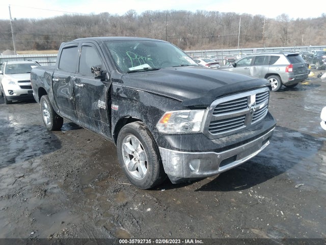 2018 1C6RR7LT4JS329504 main image