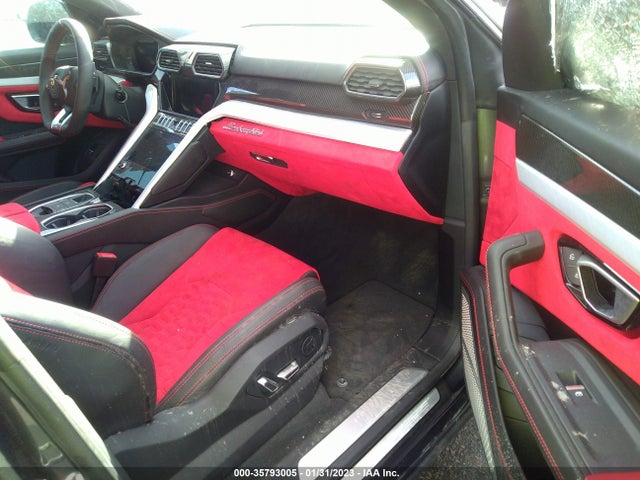 2020 Lamborghini URUS, VIN: ZPBUA1ZL5LLA08141