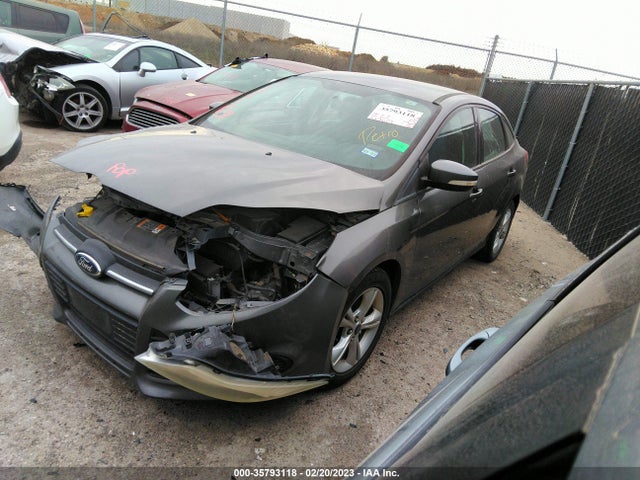 Ford FOCUS SE 2014 1FADP3F2XEL455814 Image 2