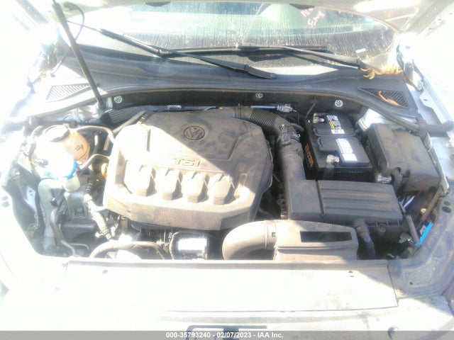 1VWAA7A3XJC030543 Volkswagen Passat 2.0t S/r-line