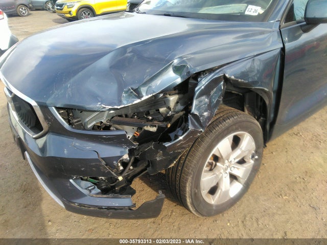 2022 Volvo XC40, VIN: YV4AC2HK9N2706048