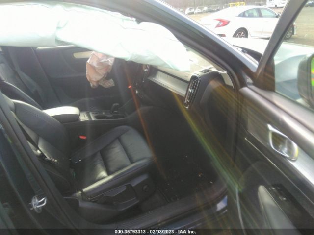 YV4AC2HK9N2706048 Volvo Xc40 Momentum