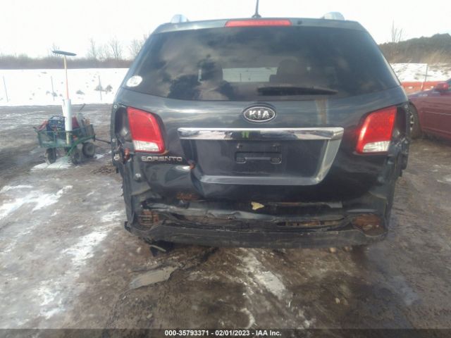 5XYKTDA2XBG062784 KIA SORENTO LX