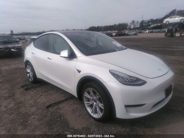 2021 Tesla Model Y, VIN: 5YJYGAEE9MF236520