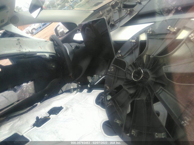 2021 Tesla Model Y, VIN: 5YJYGAEE9MF236520