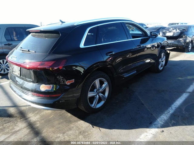 2019 Audi e-tron, VIN: WA1VABGE2KB012734