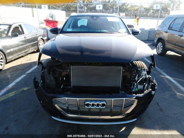 2019 Audi e-tron, VIN: WA1VABGE2KB012734