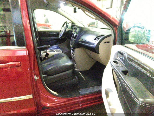 2015 Chrysler Town & Country, VIN: 2C4RC1BG1FR588763