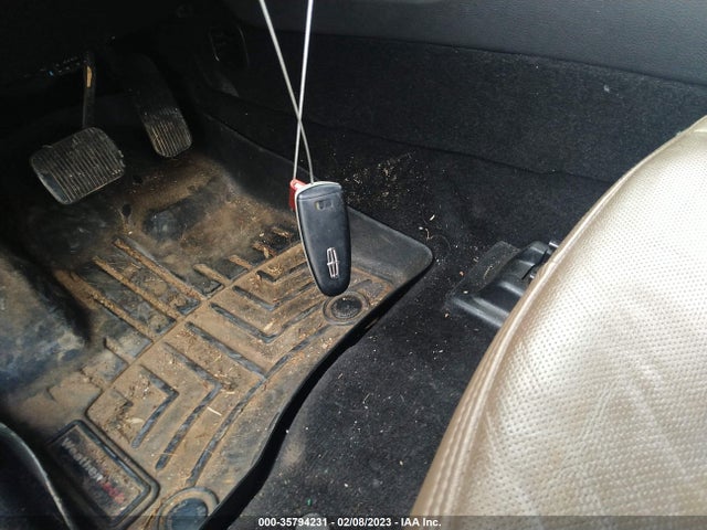 Lincoln MKS 2014 1LNHL9EK5EG605537 Image 3