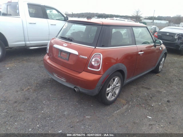 WMWSU3C56BTX96676 Mini COOPER HARDTOP