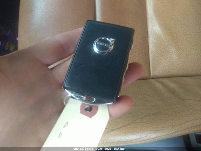 LVY982AK8JP040467 Volvo S90 Momentum