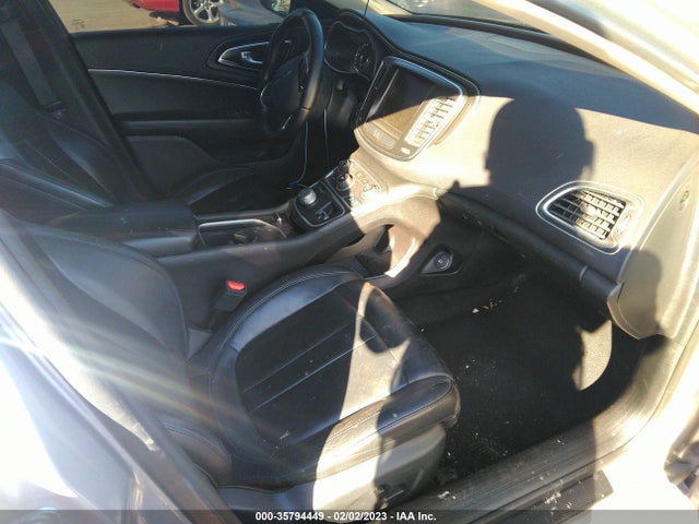 Chrysler 200 Limited Platinum 2017 1C3CCCABXHN508534 Image 5