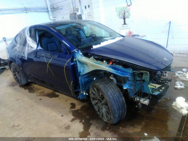 2022 7SAYGDEF7NF530450 main image