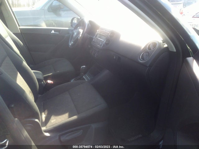 2013 VOLKSWAGEN TIGUAN S VIN: WVGAV3AX7DW560390