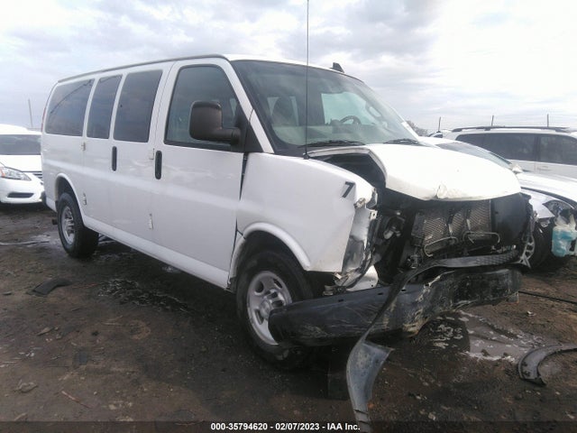 2016 1GAWGEFF1G1268227 main image