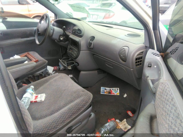 1999 PLYMOUTH VOYAGER GRAND SE VIN: 2P4GP44G9XR308546