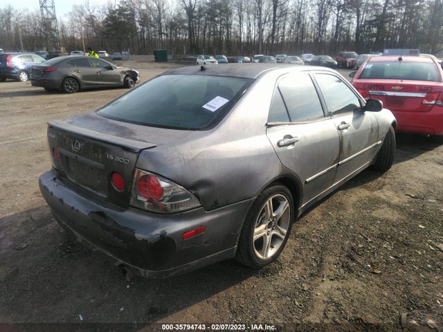Lexus IS 300 2003 JTHBD192730071397 Image 4