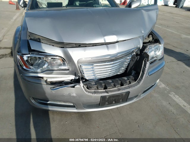 Chrysler 300 2014 2C3CCAAG8EH161922 Image 7