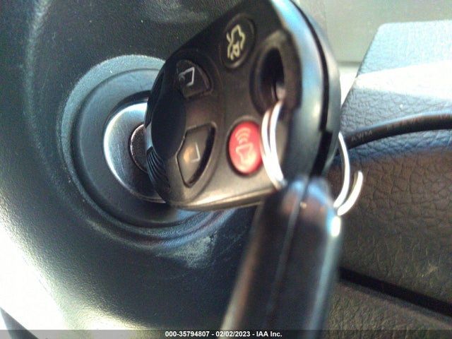 Lincoln MKX 2010 2LMDJ8JC1ABJ25501 Image 11