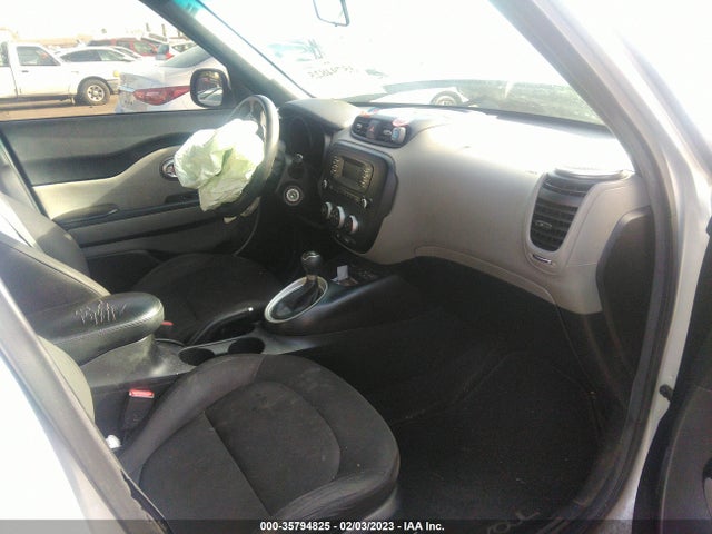 KIA Soul Base 2015 KNDJN2A21F7773853 Image 6